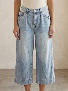 Habitual Light Wash Baggy Wide Leg Cropped Cotton/Lyocell Breathable Jeans 6/28